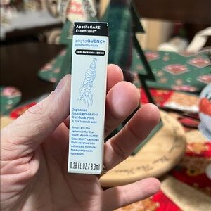 NEW PhytoQUENCH Replenishing Serum - White